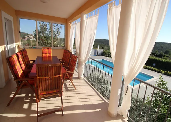 Villa In With Private Pool Debeljak