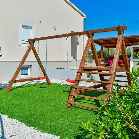 Villa In With Private Pool *