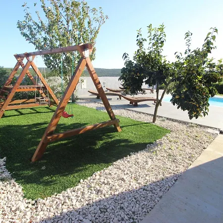 In With Private Pool Villa Debeljak