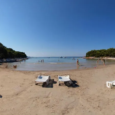 Spacious In With Private Swimming Pool Debeljak